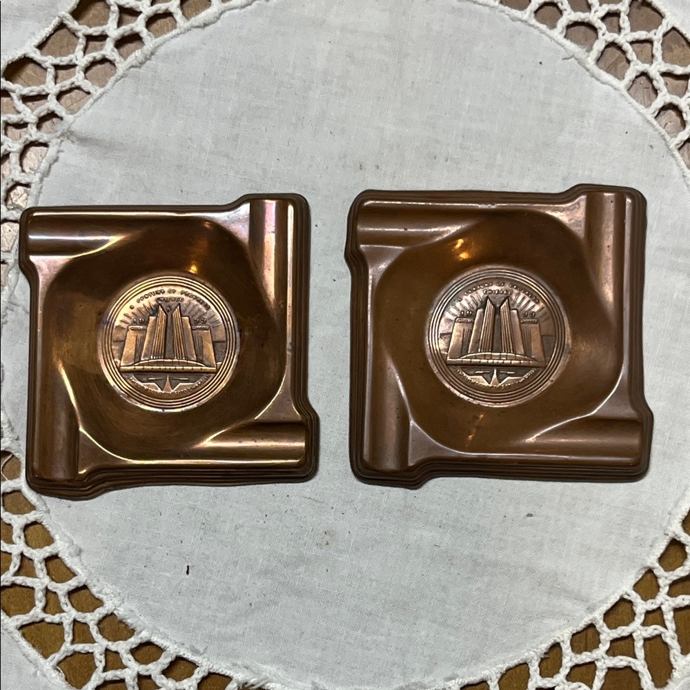 Set of 2 Vintage copper souvenir ashtrays from 1933 Chicago World’s Fair
